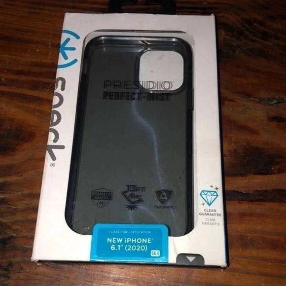 SPECK iPhone Case - Picture 1 of 4